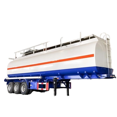 Прочный полуприцеп для топливных танкеров: предназначен для безопасной и эффективной перевозки жидкого топлива и опасных материалов в Африке