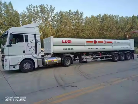 CIMC 3 оси 5500L-8000L Бензин и дизельное топливо 4 отсека Стальное топливо Гидравлический резервуар прицеп